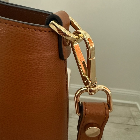 CUOIERIA Fiorenrina TOTE BAG
OblÒ Collection - Picture 9 of 13